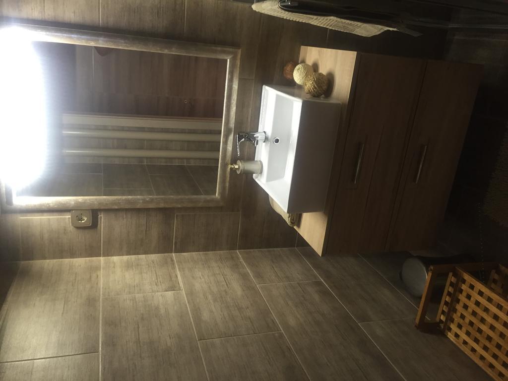 Belvarosi Deluxe Apartman Baja Luaran gambar